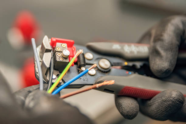 Best Circuit Breaker Repair  in Wabasso Beach, FL